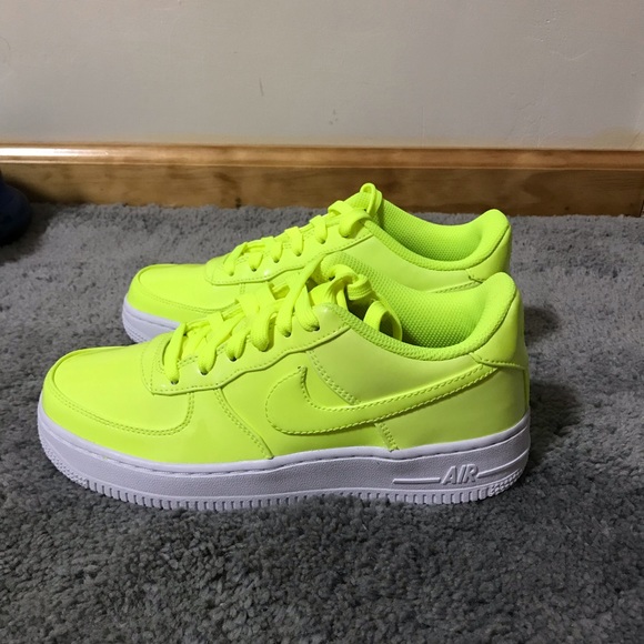 Nike Air Force LV8 - Picture 4 of 7